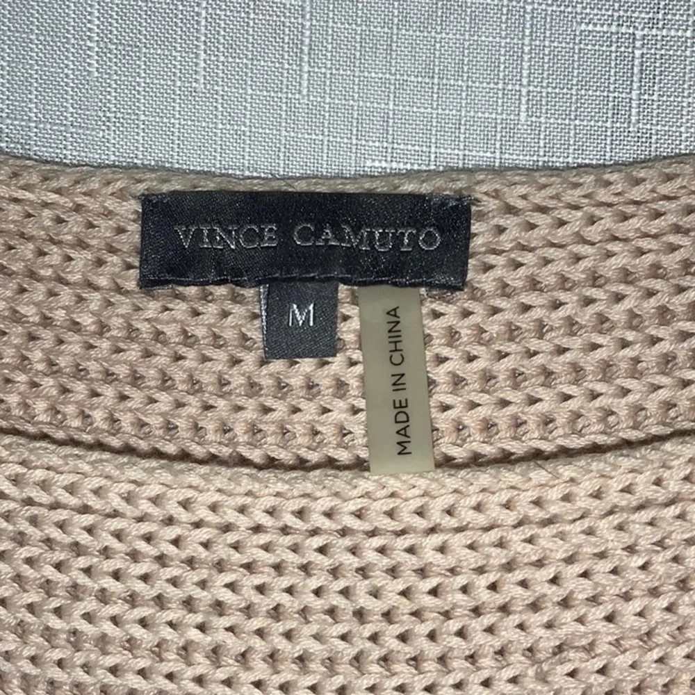 725 10/$50🏄🏻‍♀️ Vince Camuto Pink Cotton Blend Knit Tunic Sweater with Pockets